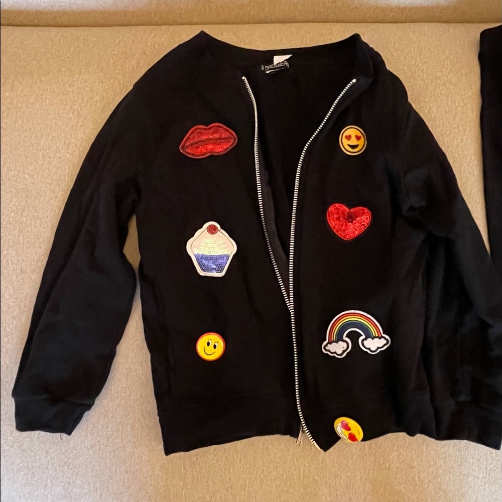 3 Dreamers Girl’s outfit with colorful
Patches size small like new - Picture 2 of 5
